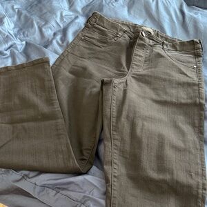 Liverpool Women’s Black stretch pull on jeans, size 12/31